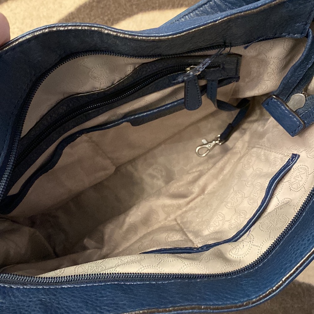 Michael Kors navy leather hobo bag - Picture 7 of 16